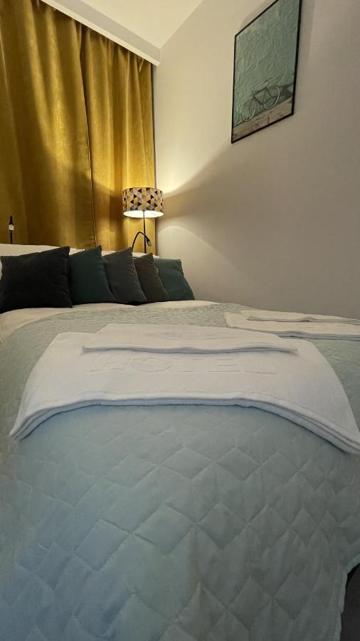 Prymasa Tysiaclecia 83A By Aparthouse Appartement Warschau Buitenkant foto