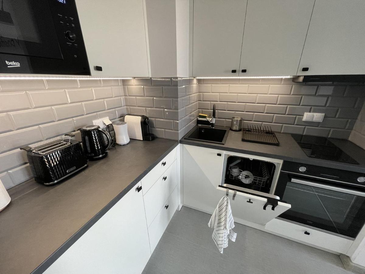 Prymasa Tysiaclecia 83A By Aparthouse Appartement Warschau Buitenkant foto