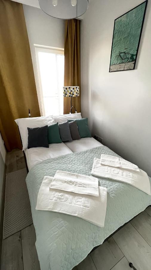 Prymasa Tysiaclecia 83A By Aparthouse Appartement Warschau Buitenkant foto